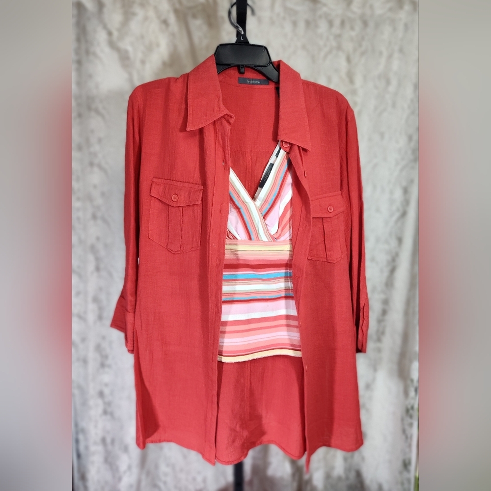 Liz Claiborne Red 3/4 Sleeve Button Down Shirt